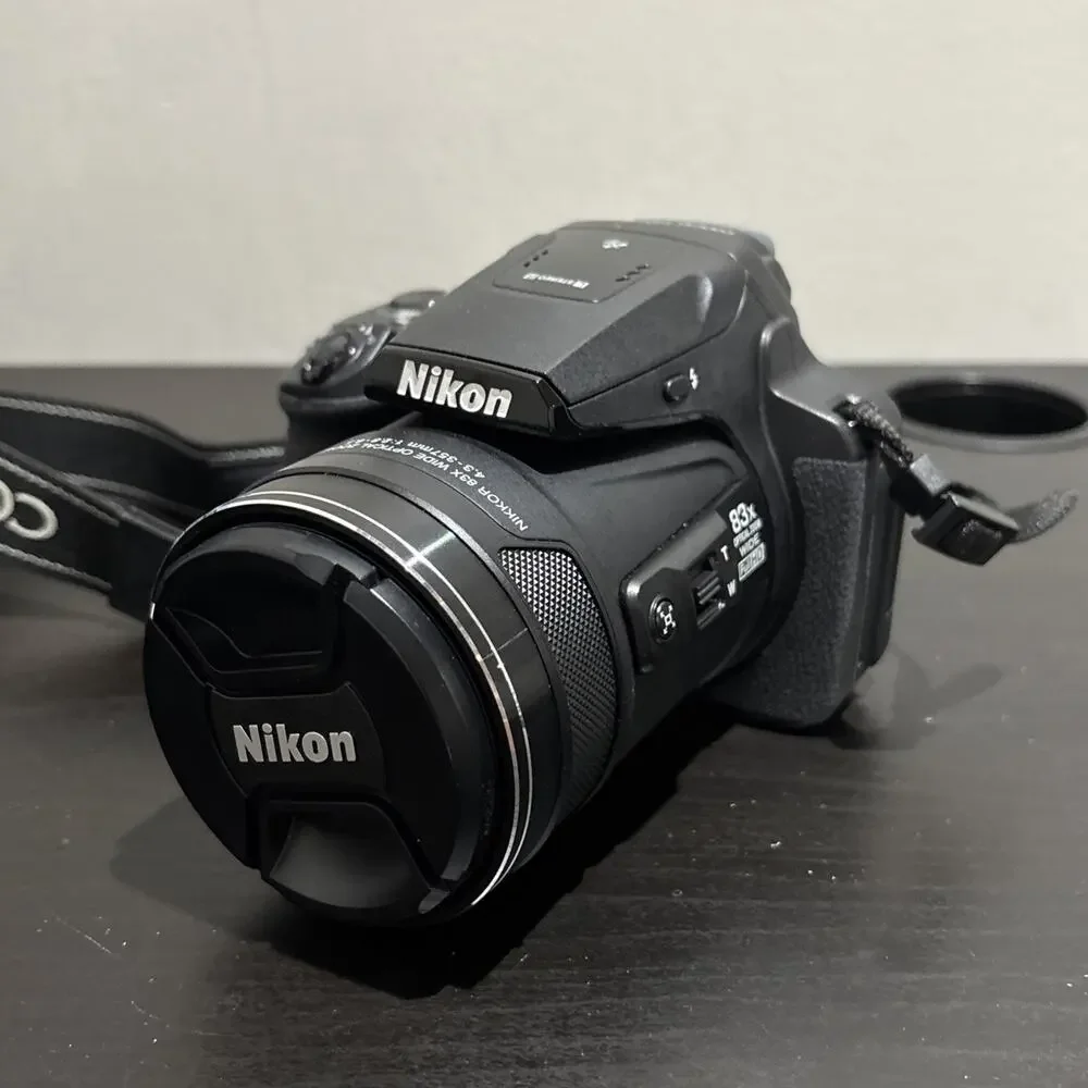 Nikon coolpix P900 Digital Camera 16MP 83x Optical Zoom With Bag & Accessories